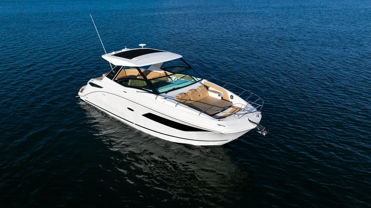 Sea Ray 320 Sundancer on the water at Ugly John's — professional photo 5