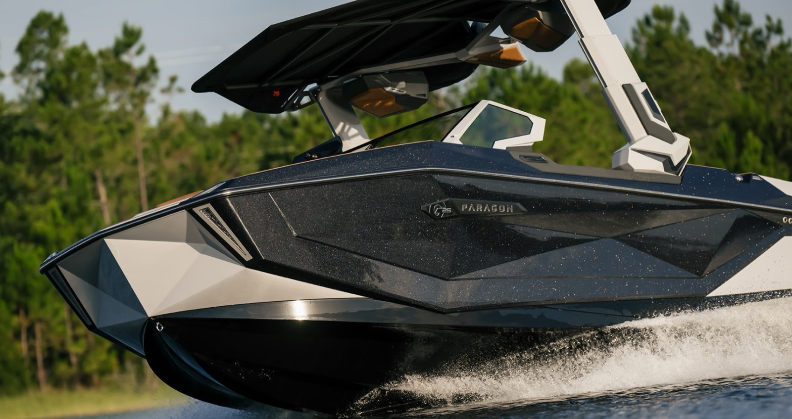 A wake boat running Lake Eufaula